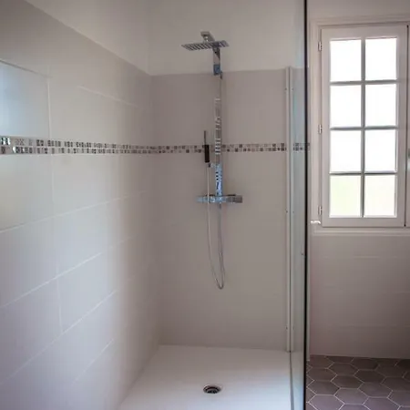 Le Vallon De Guerry ベッド・アンド・ブレックファスト 3*